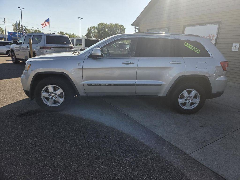 used 2011 Jeep Grand Cherokee car, priced at $5,495