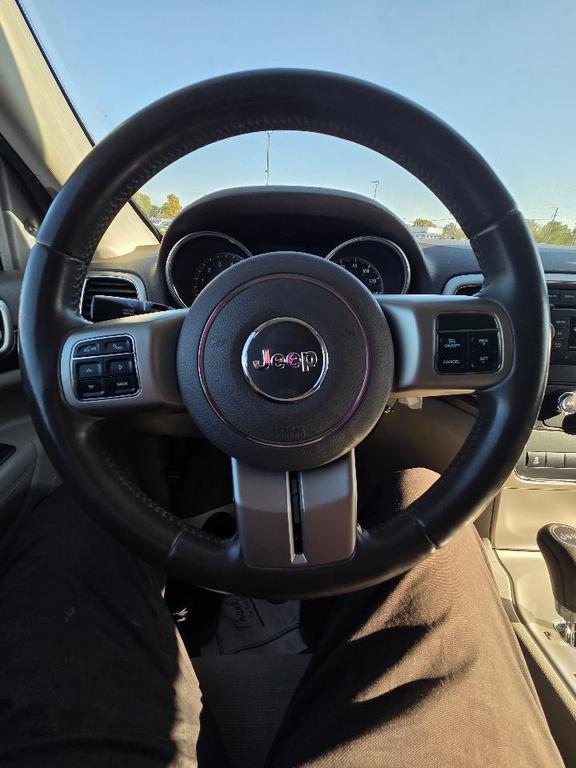 used 2011 Jeep Grand Cherokee car, priced at $5,495
