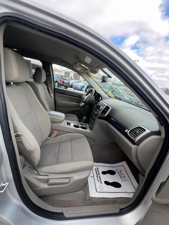 used 2011 Jeep Grand Cherokee car, priced at $5,495
