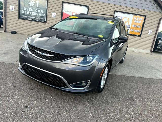 used 2018 Chrysler Pacifica car, priced at $11,995