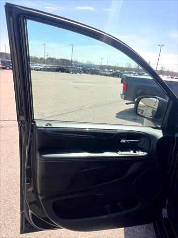 used 2020 Dodge Grand Caravan car, priced at $6,495