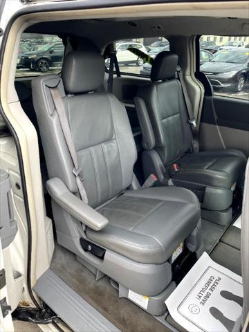 used 2009 Dodge Grand Caravan car, priced at $3,495