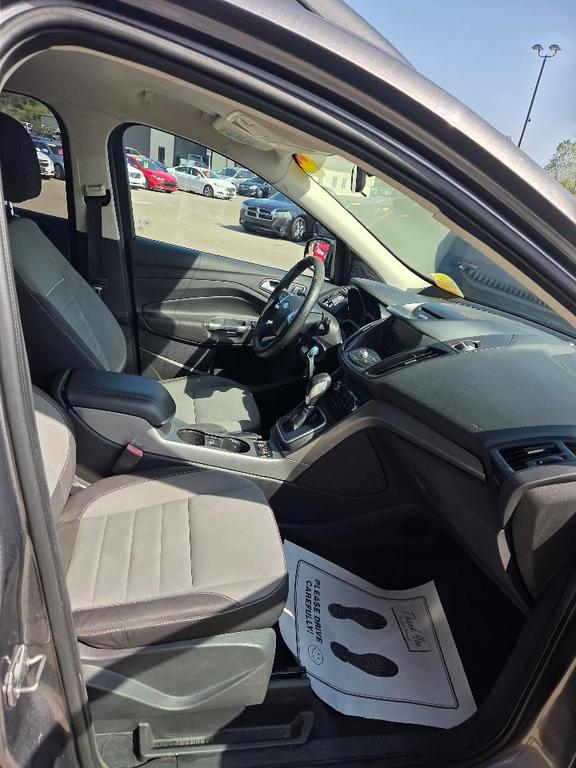 used 2013 Ford Escape car, priced at $4,995