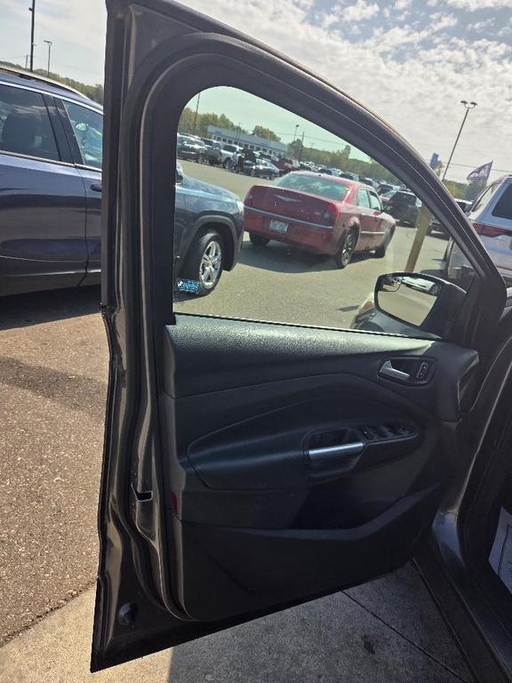 used 2013 Ford Escape car, priced at $4,995