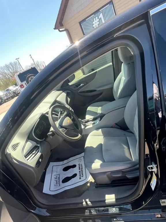 used 2018 Chevrolet Malibu car, priced at $4,995