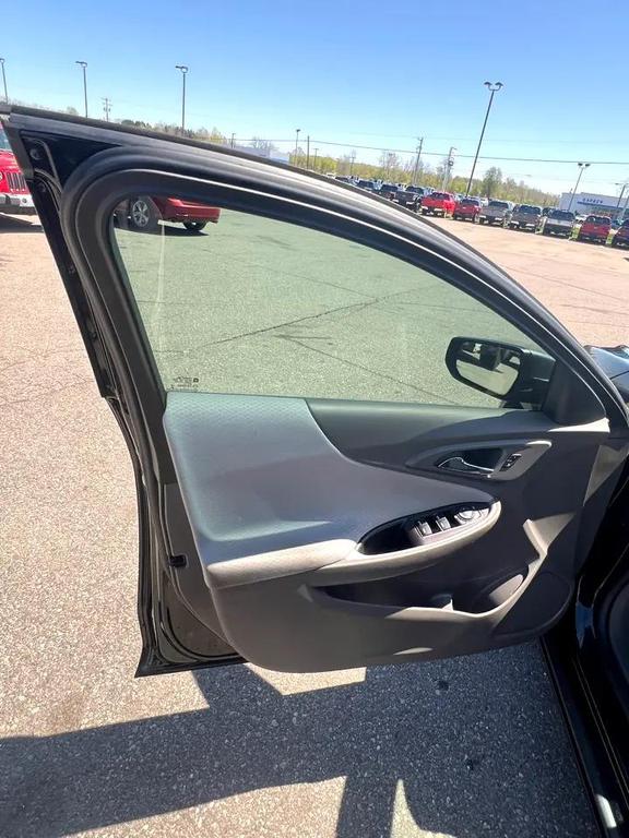 used 2018 Chevrolet Malibu car, priced at $4,995