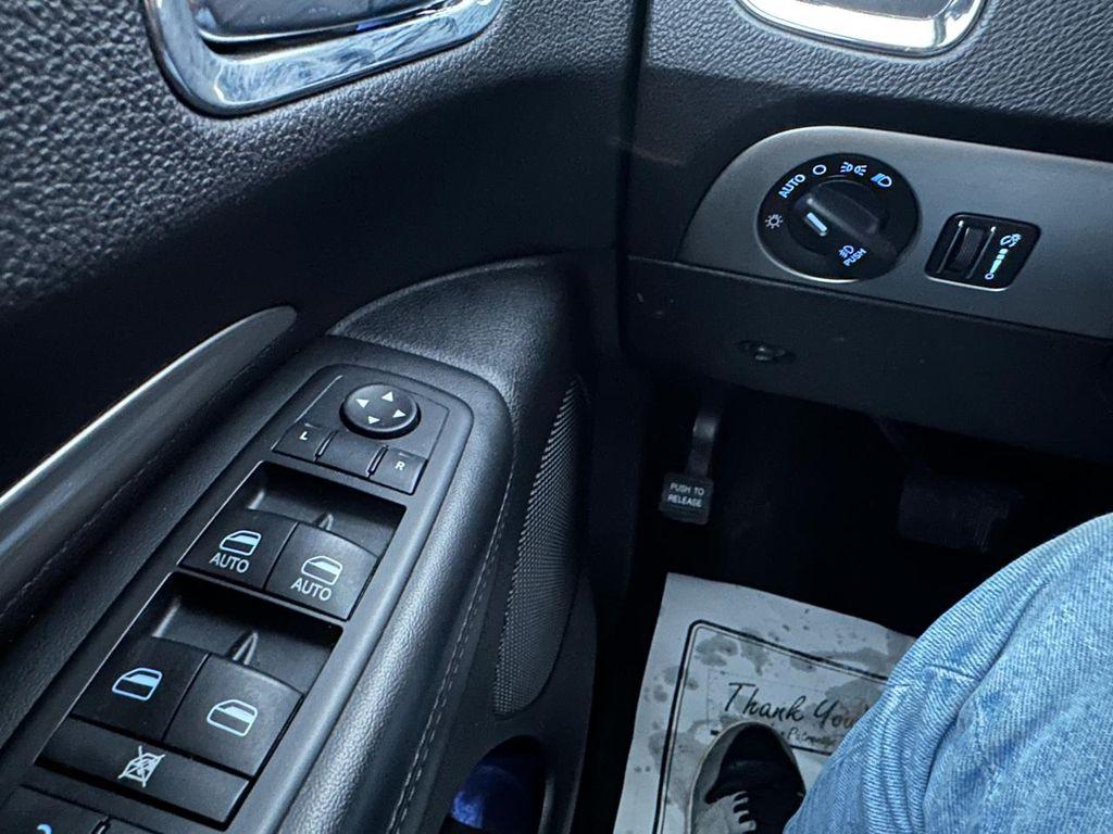 used 2013 Dodge Durango car, priced at $5,495