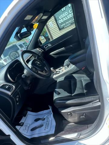 used 2017 Jeep Grand Cherokee car, priced at $9,995