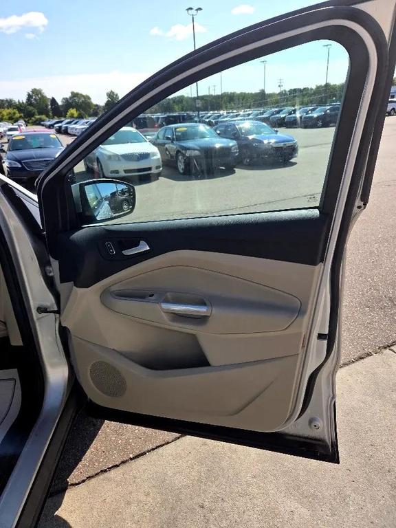 used 2013 Ford Escape car, priced at $5,495