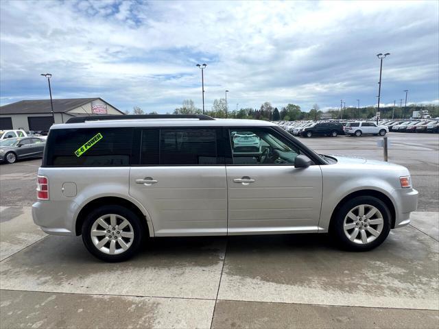 used 2009 Ford Flex car, priced at $3,995