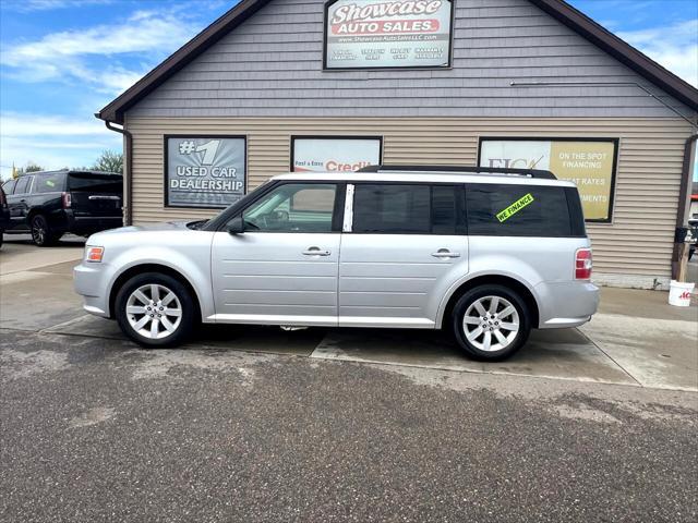 used 2009 Ford Flex car, priced at $3,995