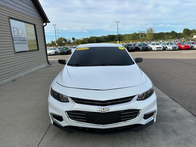 used 2018 Chevrolet Malibu car, priced at $7,995