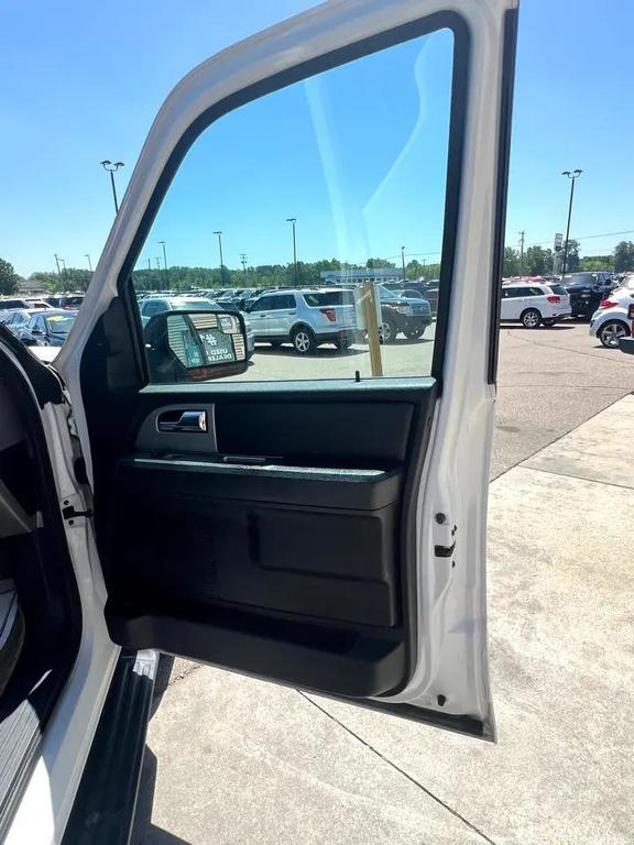 used 2017 Ford Expedition car, priced at $11,995