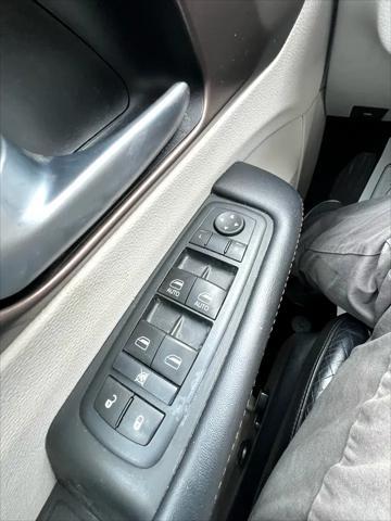 used 2017 Chrysler Pacifica car, priced at $13,995
