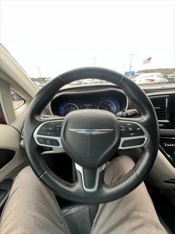 used 2017 Chrysler Pacifica car, priced at $13,995