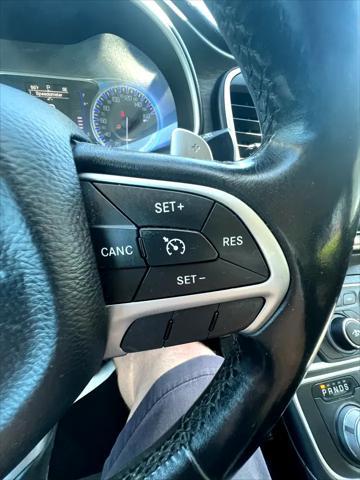 used 2015 Chrysler 200 car, priced at $4,995