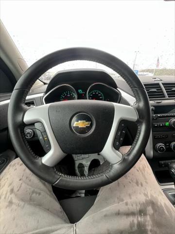 used 2011 Chevrolet Traverse car, priced at $3,995