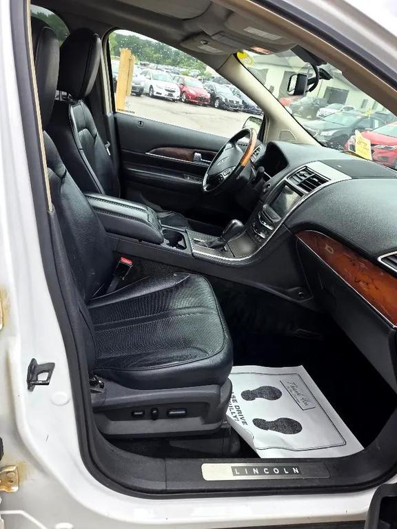 used 2011 Lincoln MKX car, priced at $5,495