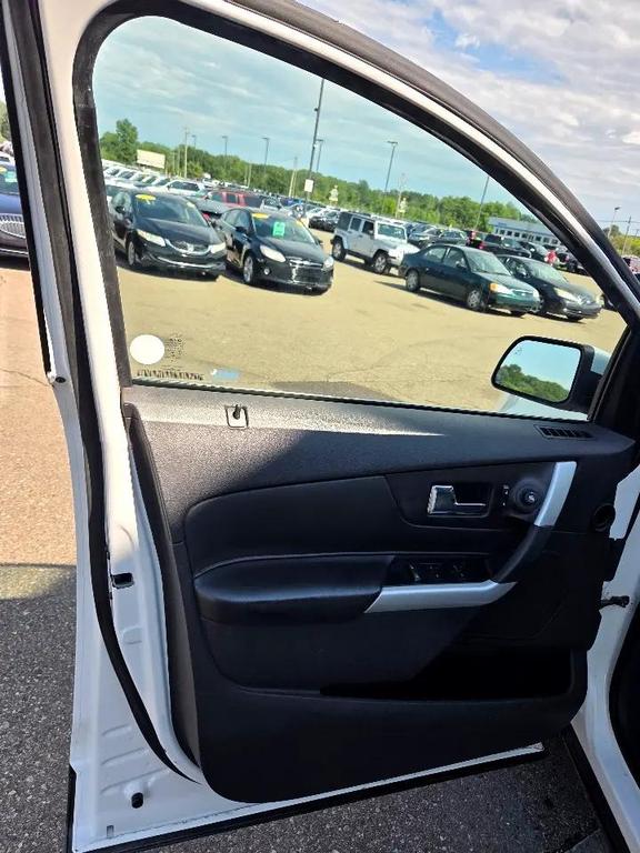 used 2014 Ford Edge car, priced at $4,995