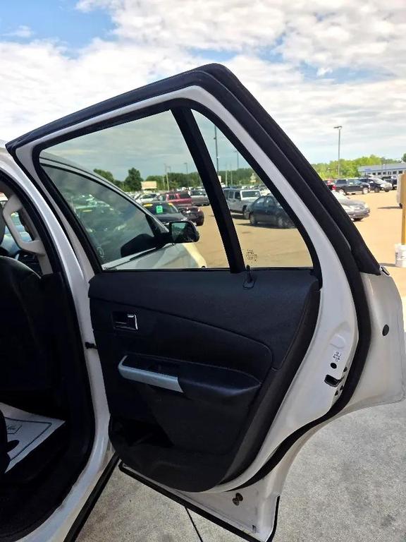 used 2014 Ford Edge car, priced at $4,995