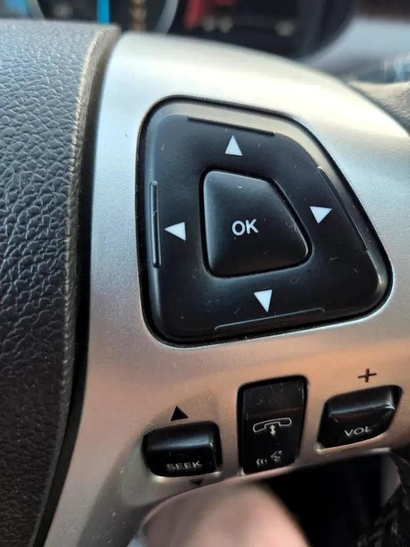 used 2014 Ford Edge car, priced at $4,995