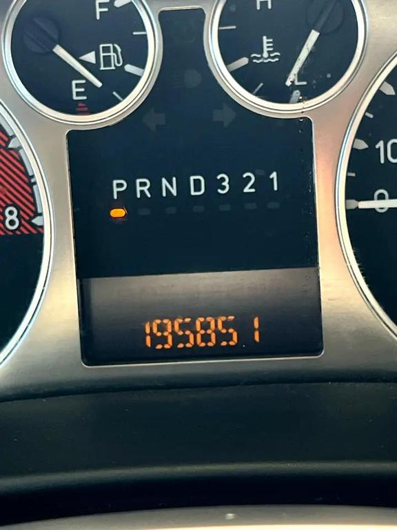 used 2006 Hummer H3 car, priced at $4,995