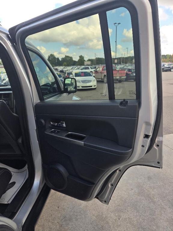 used 2012 Jeep Liberty car, priced at $5,995