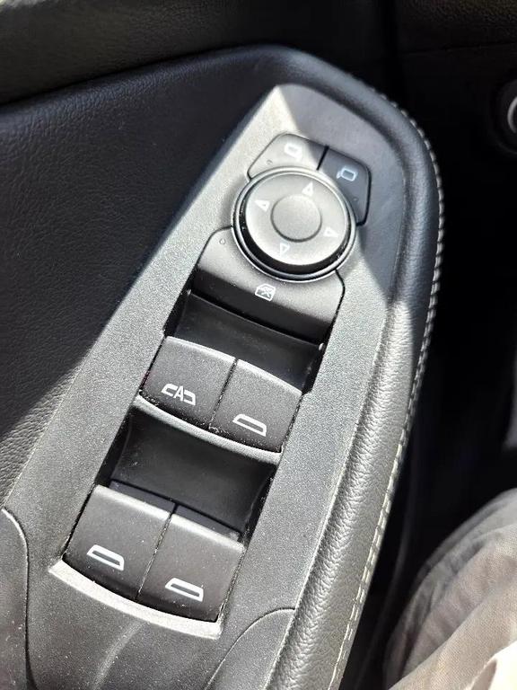 used 2021 Buick Encore GX car, priced at $17,995