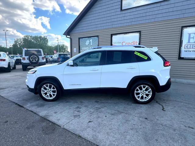 used 2015 Jeep Cherokee car, priced at $7,995