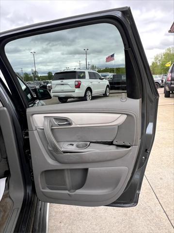 used 2014 Chevrolet Traverse car, priced at $5,495