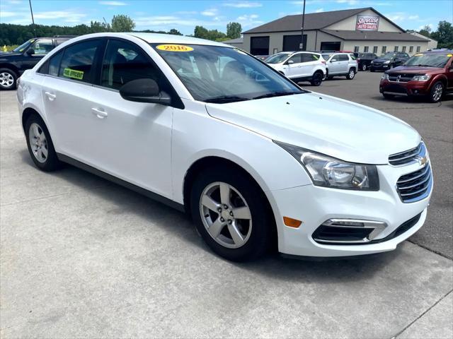 used 2016 Chevrolet Cruze Limited car, priced at $5,495