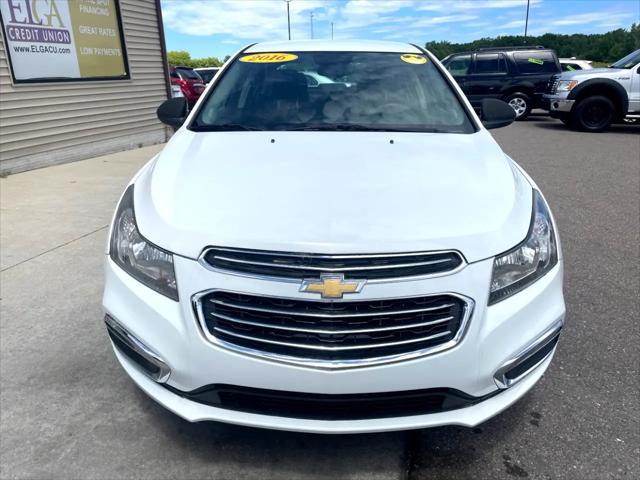 used 2016 Chevrolet Cruze Limited car, priced at $5,495