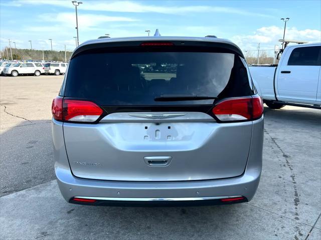 used 2017 Chrysler Pacifica car, priced at $11,995