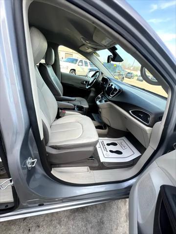 used 2017 Chrysler Pacifica car, priced at $11,995