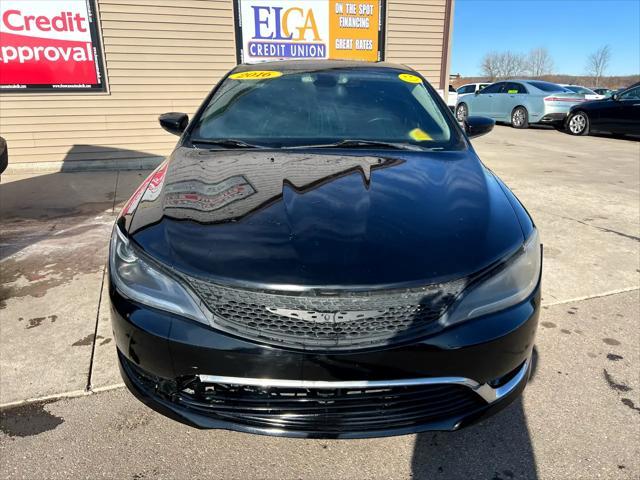 used 2016 Chrysler 200 car, priced at $5,495