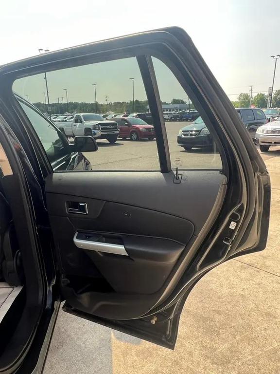 used 2011 Ford Edge car, priced at $3,995