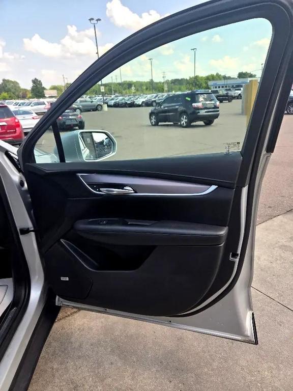 used 2018 Cadillac XT5 car, priced at $16,995