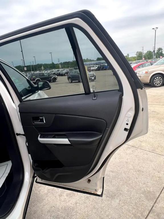 used 2011 Ford Edge car, priced at $4,295