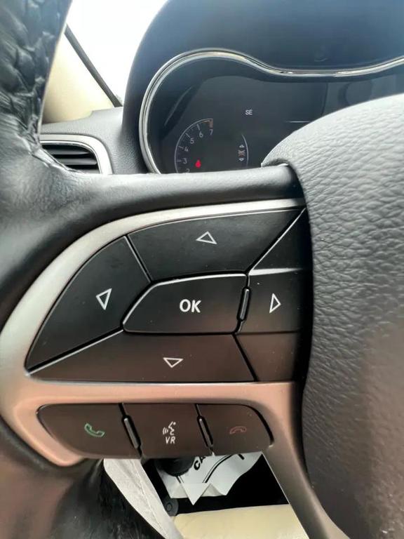used 2019 Jeep Grand Cherokee car, priced at $15,995