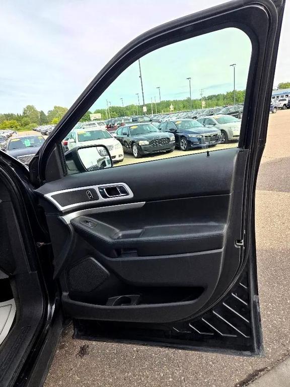 used 2013 Ford Explorer car, priced at $4,995