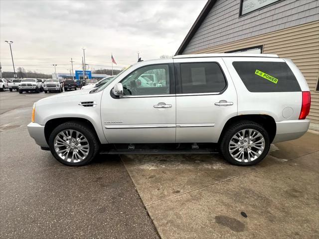 used 2010 Cadillac Escalade car, priced at $9,995