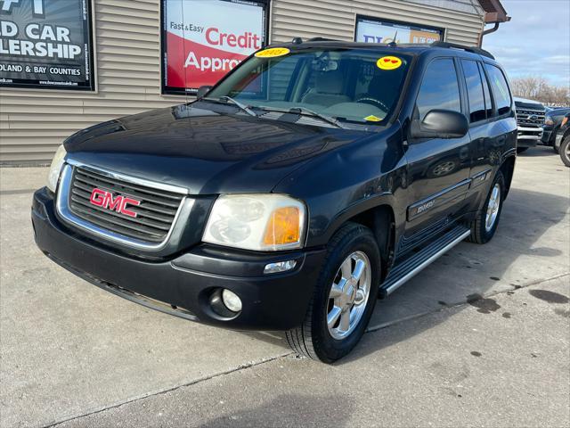 used 2005 GMC Envoy car, priced at $3,495