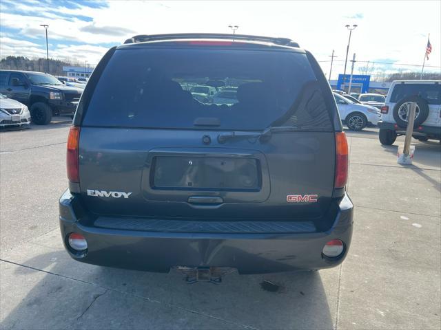 used 2005 GMC Envoy car, priced at $3,495