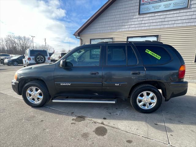 used 2005 GMC Envoy car, priced at $3,495