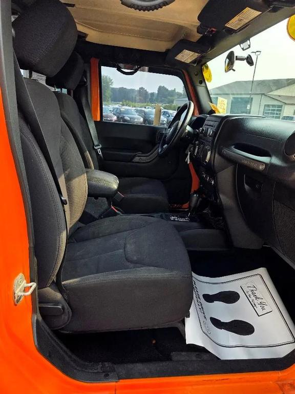 used 2013 Jeep Wrangler Unlimited car, priced at $13,995