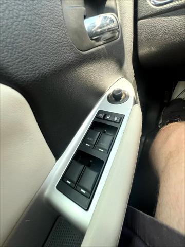 used 2014 Chrysler 200 car, priced at $3,995