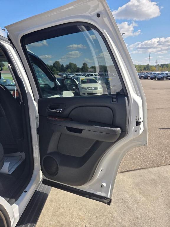 used 2014 GMC Yukon car, priced at $5,995