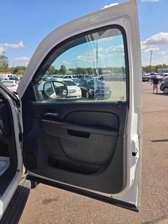 used 2014 GMC Yukon car, priced at $5,995