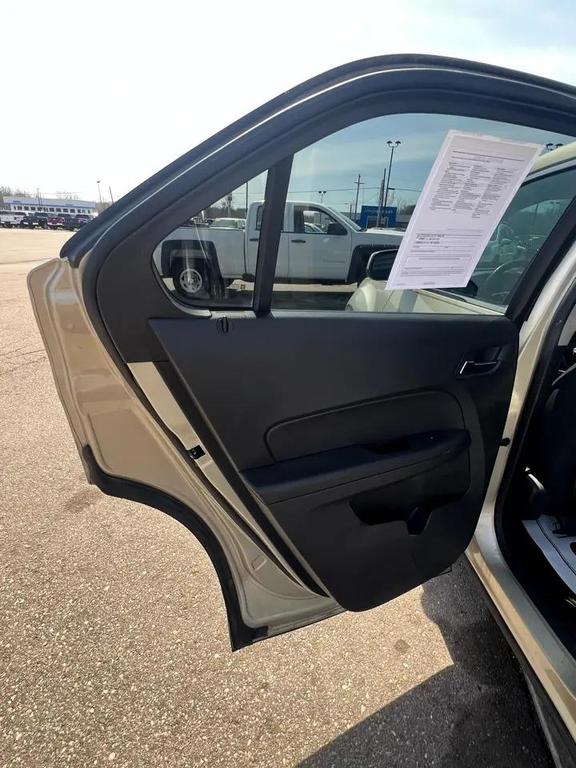 used 2015 Chevrolet Equinox car, priced at $2,995