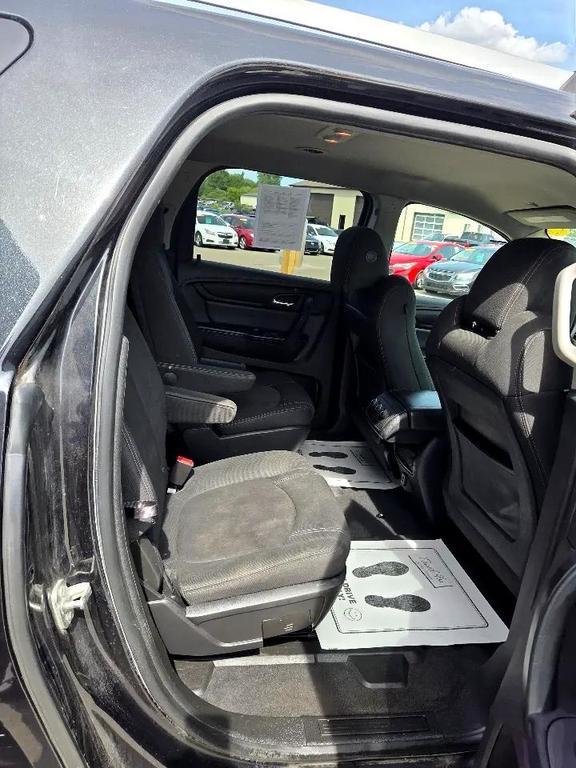 used 2015 GMC Acadia car, priced at $4,995